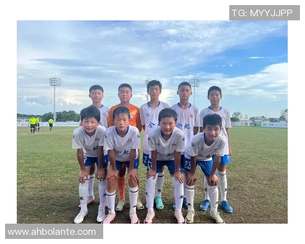 深圳足球队个人能力提升的热议与未来发展探讨