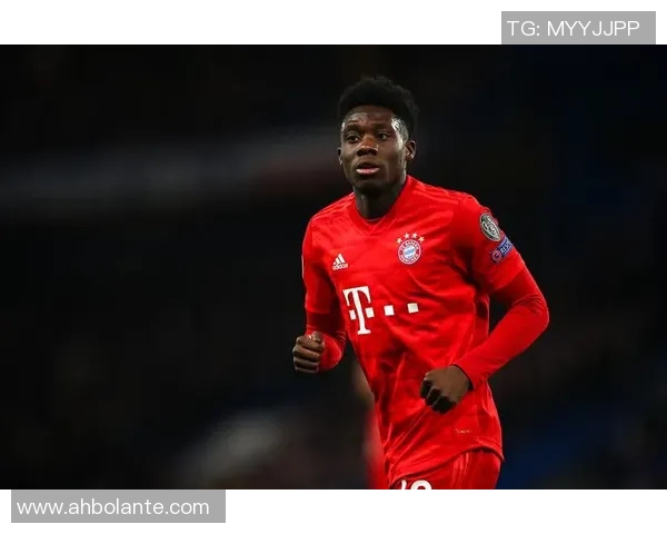 足球明星戴维斯近期状态分析与未来发展展望